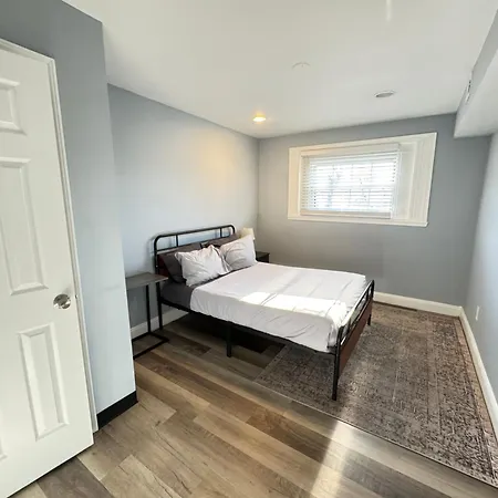 Updated Great Value Apt 2-Bedroom In Dc